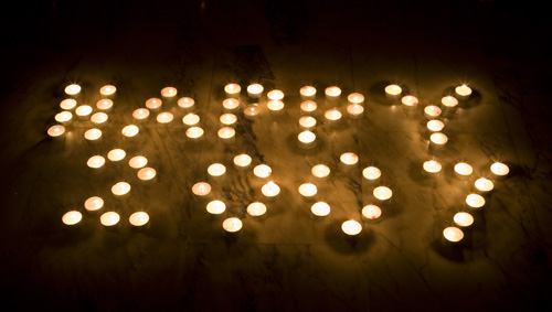 Happy 2007 - Writing with Candles - zooming effect - long exposure
